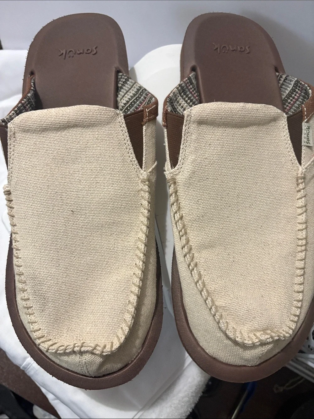Sanuk Men’s Cream Canvas Slip-On Loafers with Brown Footbed